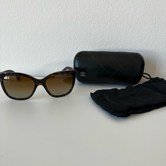 Chanel Brown Polarized Sunglasses (Model 5288-Q) - Picture 5 of 6